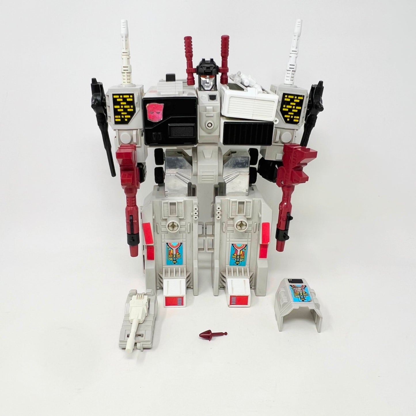 Vintage 1986 Transformers G1 Metroplex Action Figure