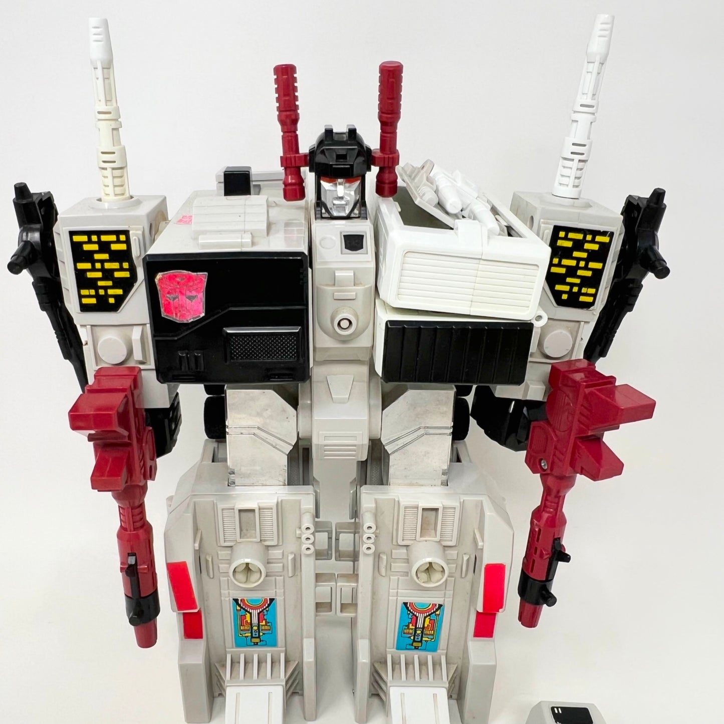 Vintage 1986 Transformers G1 Metroplex Action Figure